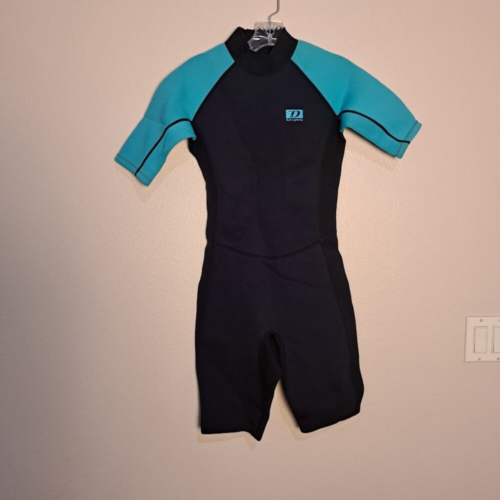 Dark Lightning Wetsuit women's size 6 neoprene black and blue short sleeve